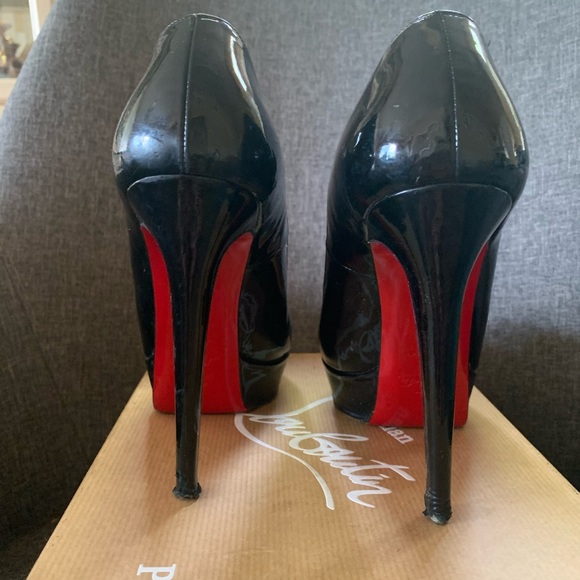 Louboutin Bianca Patent Leather Heels - Picture 5 of 14